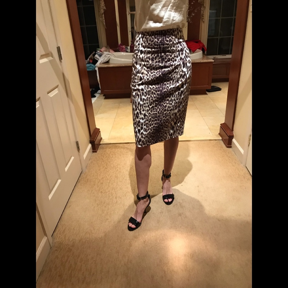 Elie Tahari skirt